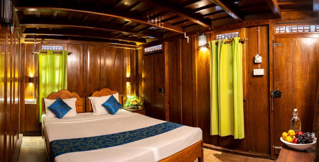 Kalpavanam Heritage Resort テッカディ エクステリア 写真